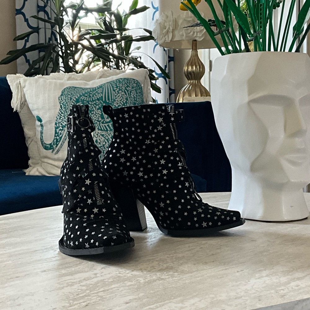 John Fluevog Black Star Ankle Signature triple buckle boot